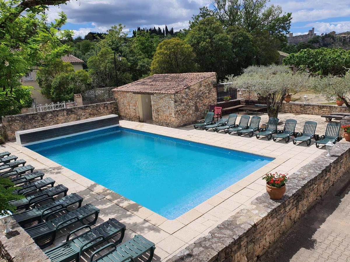 Logis Hotel Restaurant L'Escarbille Saint-Martin-dʼArdèche Esterno foto
